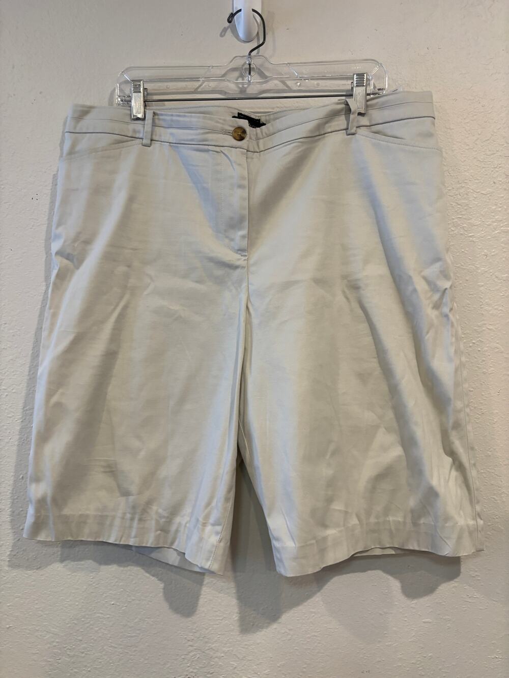 Talbots Womens "The Perfect Short " Cotton Blend Shorts Size 16 Preppy Beige